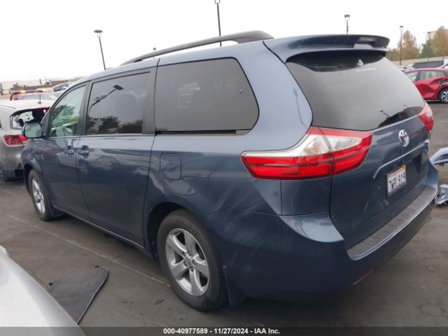5TDKZ3DC0HS811858 Toyota Sienna Le 8 Passenger