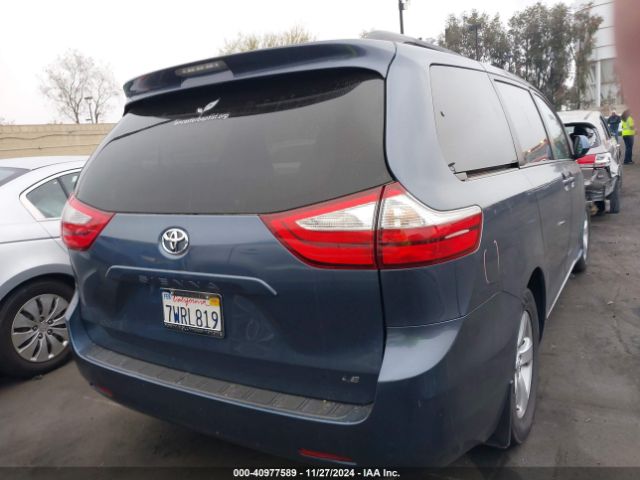 5TDKZ3DC0HS811858 Toyota Sienna Le 8 Passenger