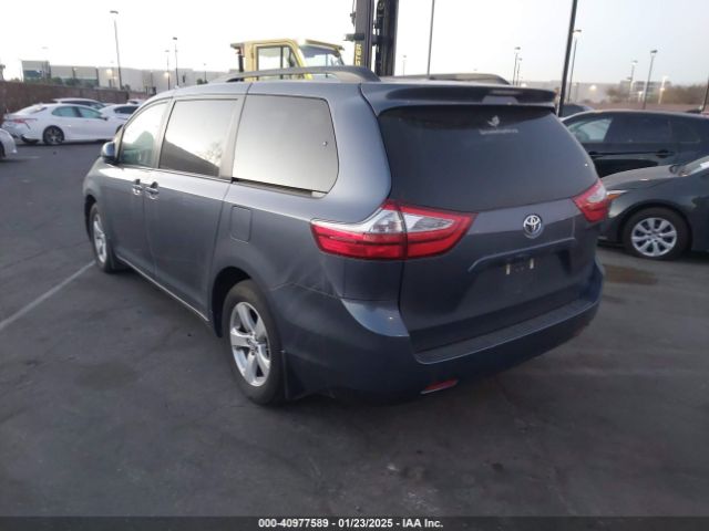 5TDKZ3DC0HS811858 Toyota Sienna Le 8 Passenger