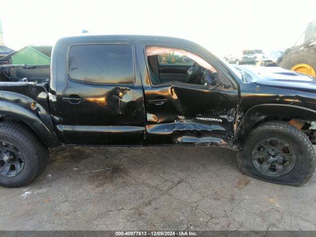 Toyota Tacoma Double Cab 2014 5TFLU4EN5EX103233 Image 14