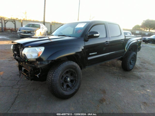 Toyota Tacoma Double Cab 2014 5TFLU4EN5EX103233 Image 2