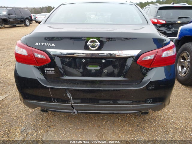 Nissan Altima 2.5 S 2018 1N4AL3AP1JC129587 Image 17