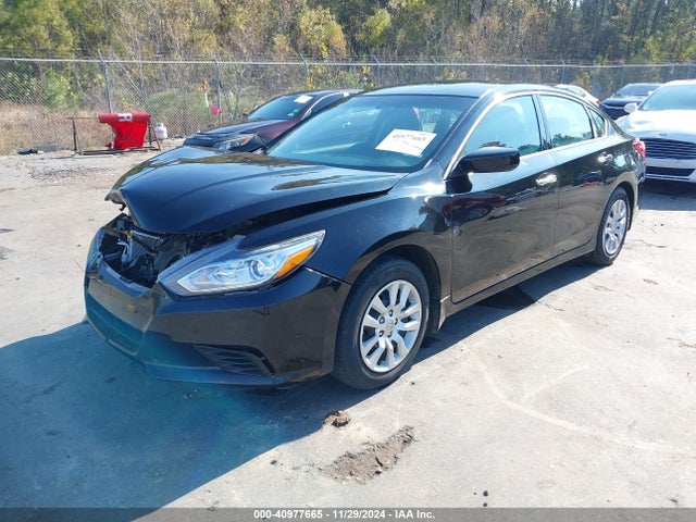 Nissan Altima 2.5 S 2018 1N4AL3AP1JC129587 Image 2