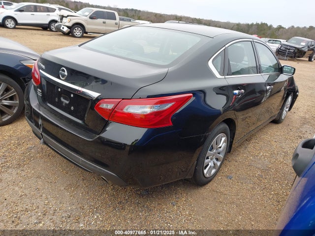 Nissan Altima 2.5 S 2018 1N4AL3AP1JC129587 Image 4