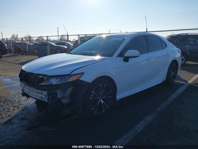Toyota CAMRY SE 2020 4T1G11AK0LU917983 Image 2