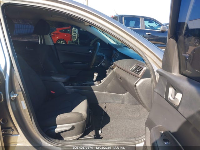KIA Optima Lx 2017 5XXGT4L37HG162222 Image 5