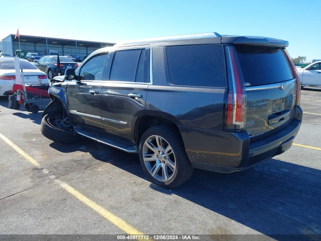 2016 CADILLAC ESCALADE 1GYS4BKJ3GR422858 Photo 2