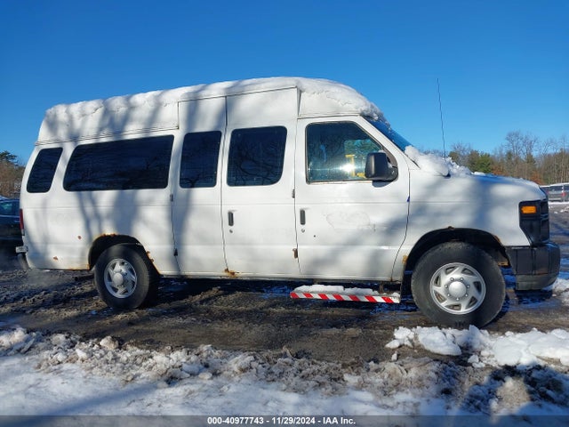 Ford E-250 Commercial 2014 1FTNS2EW8EDA21932 Image 13