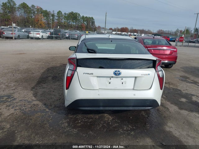 Toyota Prius Two 2017 JTDKBRFU3H3044599 Image 16