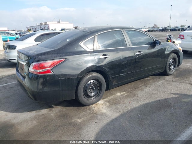 Nissan Altima 2.5 S 2014 1N4AL3AP2EN363103 Image 4