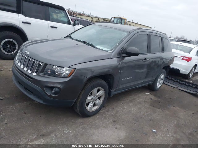1C4NJCBB7GD765132 Jeep Compass Sport