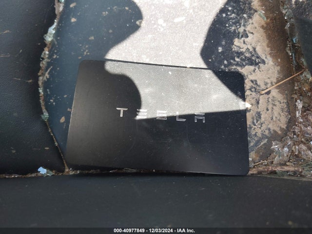 2021 TESLA MODEL Y 5YJYGAEE4MF131030 Photo 10