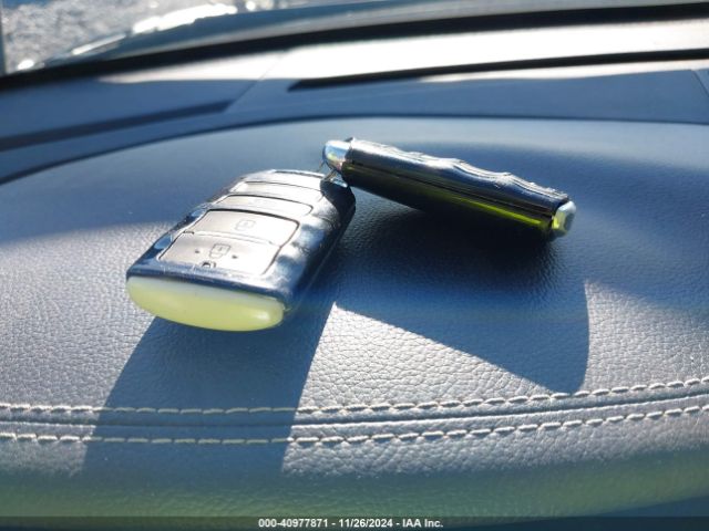 KNALN4D79E5137183 KIA Cadenza Premium