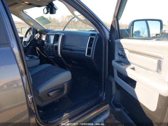 1C6RR7LT2KS708311 RAM 1500 Classic Big Horn  4x4 5'7 Box