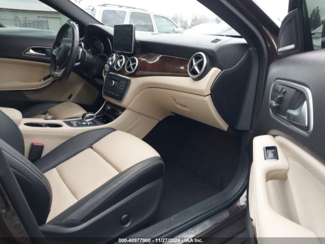 WDDTG5CB8GJ197321 Mercedes-Benz Amg Gla 45 4matic