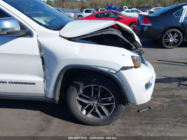 1C4RJEBG6HC829015 Jeep Grand Cherokee Limited 4x2