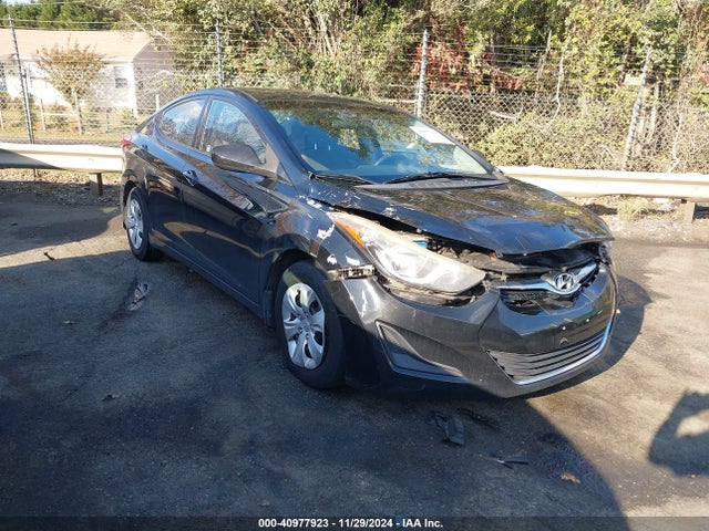 2016 5NPDH4AE3GH771805 main image