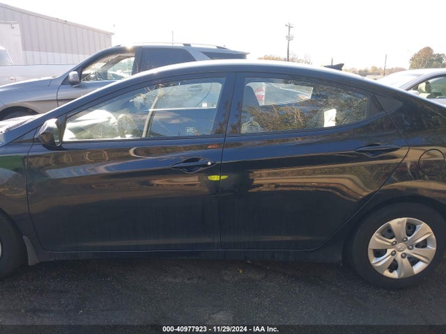Hyundai ELANTRA SE 2016 5NPDH4AE3GH771805 Image 14
