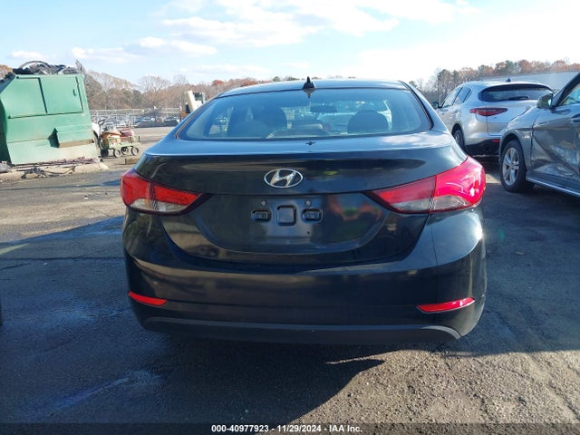 Hyundai ELANTRA SE 2016 5NPDH4AE3GH771805 Image 16