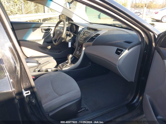 Hyundai ELANTRA SE 2016 5NPDH4AE3GH771805 Image 5