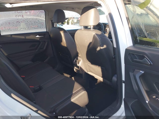 3VV2B7AX7JM194808 Volkswagen Tiguan 2.0t Se/2.0t Sel