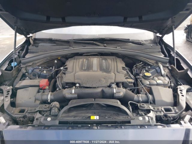 SADCJ2BV7HA892868 Jaguar F-pace 35t Premium