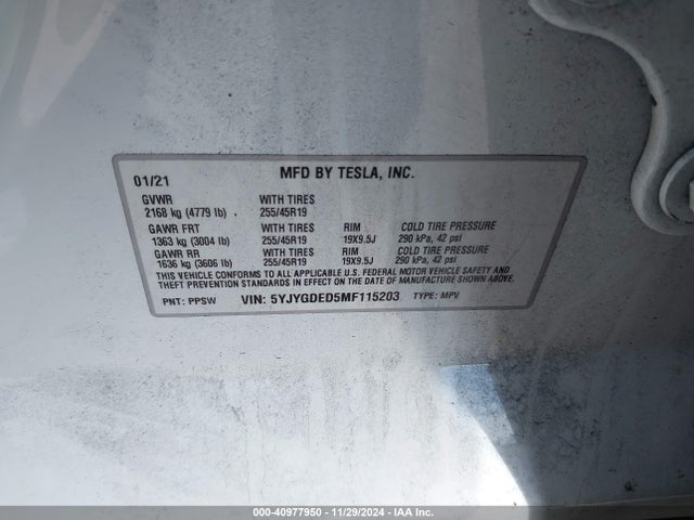 2021 TESLA MODEL Y 5YJYGDED5MF115203 Photo 8