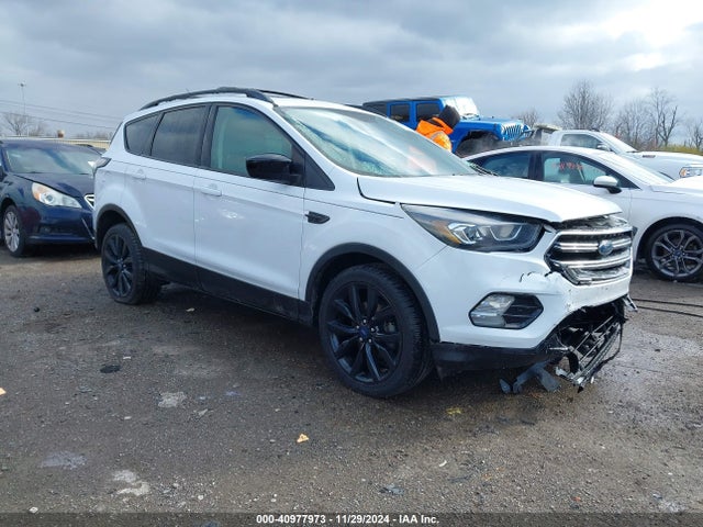 Ford ESCAPE SE 2017 1FMCU0GD7HUA79953 Image 1