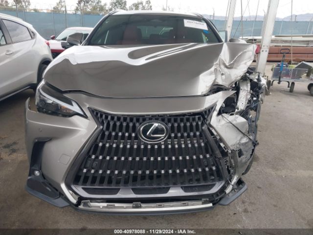 2T2GGCEZ2PC026906 Lexus Nx 350 Premium