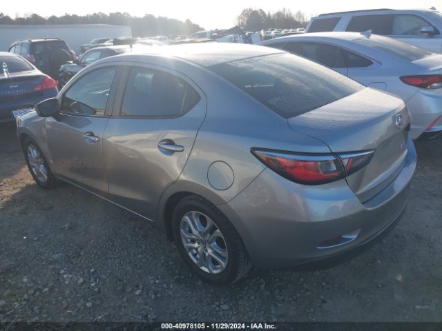 3MYDLBZV7GY137621 Scion IA