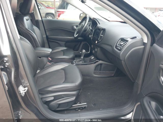 3C4NJCBB5MT587291 Jeep Compass Altitude Fwd