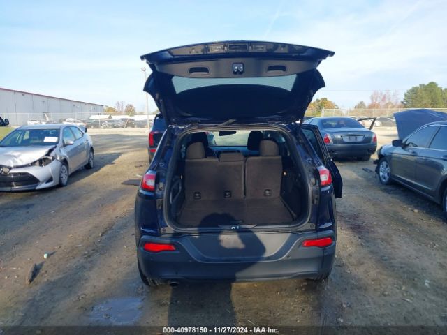 1C4PJLCB7GW248392 Jeep Cherokee Latitude