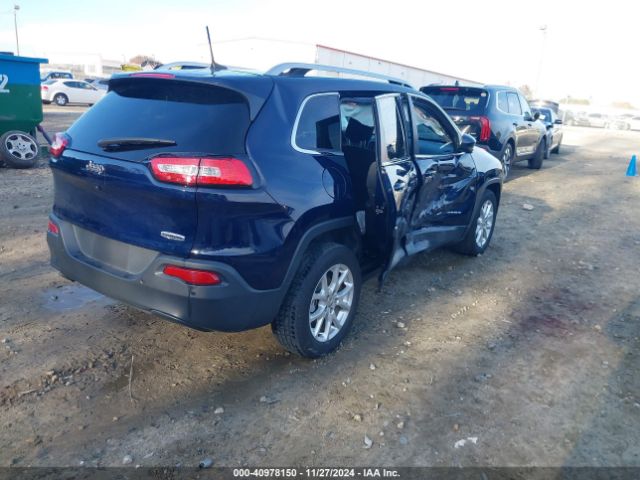 1C4PJLCB7GW248392 Jeep Cherokee Latitude
