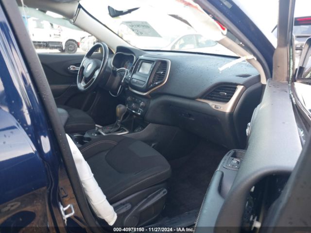 1C4PJLCB7GW248392 Jeep Cherokee Latitude