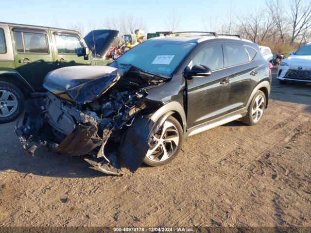 KM8J3CA25HU530865 Hyundai Tucson Sport