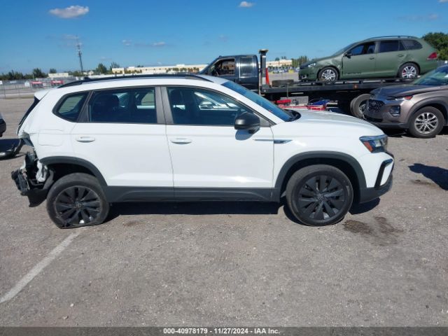 3VVCX7B25NM078666 Volkswagen Taos 1.5t S