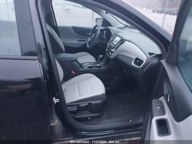 Chevrolet EQUINOX LS 2018 2GNAXHEV6J6200304 Image 5