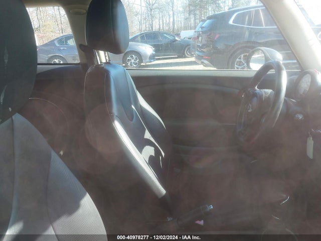 2012 MINI COOPER WMWSU3C50CT259481 Photo 4