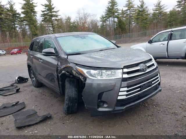 5TDBZRFH3HS465543 Toyota Highlander Le