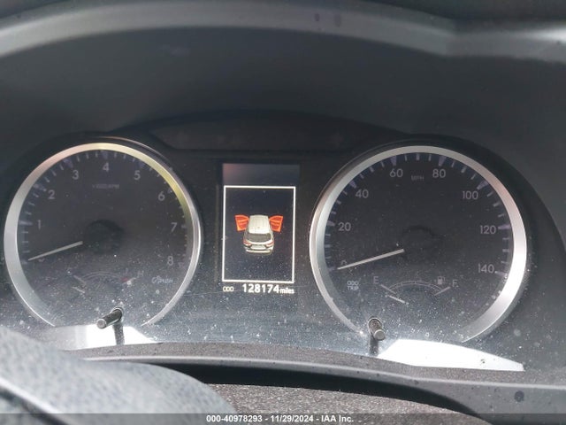 5TDBZRFH3HS465543 Toyota Highlander Le