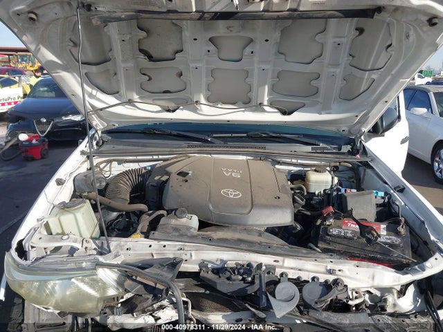 Toyota Tacoma Double Cab 2014 3TMLU4EN4EM142580 Image 10