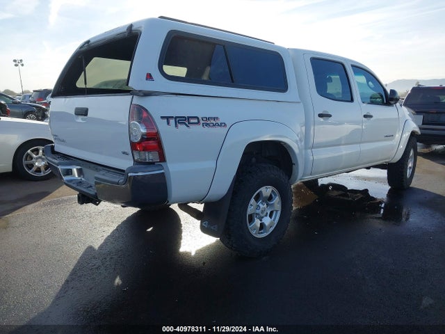 Toyota Tacoma Double Cab 2014 3TMLU4EN4EM142580 Image 4