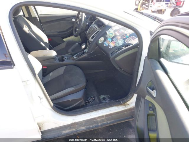 1FADP3F27EL453065 Ford FOCUS SE