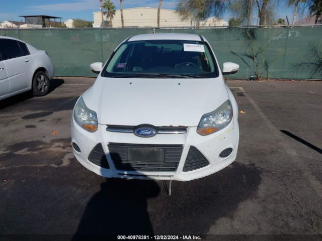 1FADP3F27EL453065 Ford FOCUS SE