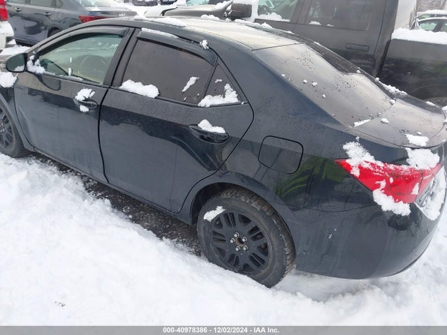 Toyota COROLLA SE 2018 2T1BURHE4JC043796 Image 3