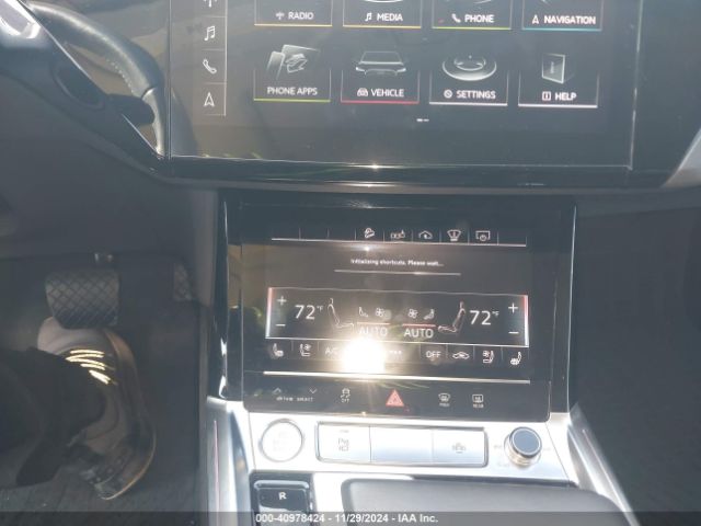 WA1VAAGE0KB017697 Audi E-tron Premium Plus