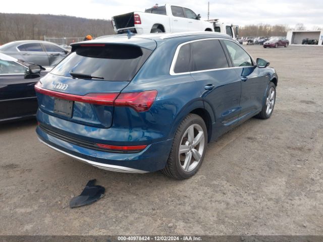 WA1VAAGE0KB017697 Audi E-tron Premium Plus