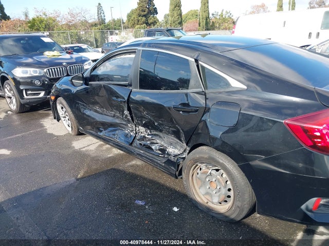 Honda Civic Lx 2018 2HGFC2F58JH529131 Image 14