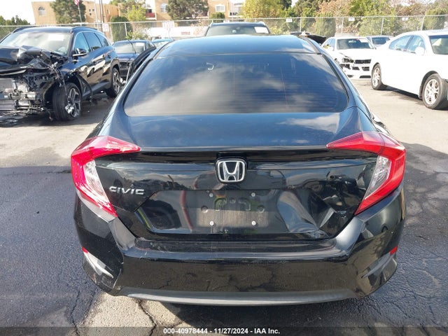Honda Civic Lx 2018 2HGFC2F58JH529131 Image 16