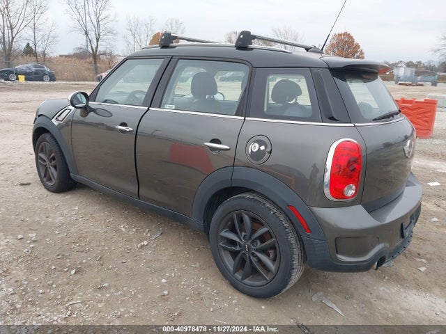 2011 MINI COOPER S COUNTRYMAN WMWZC3C56BWL80496 Photo 2